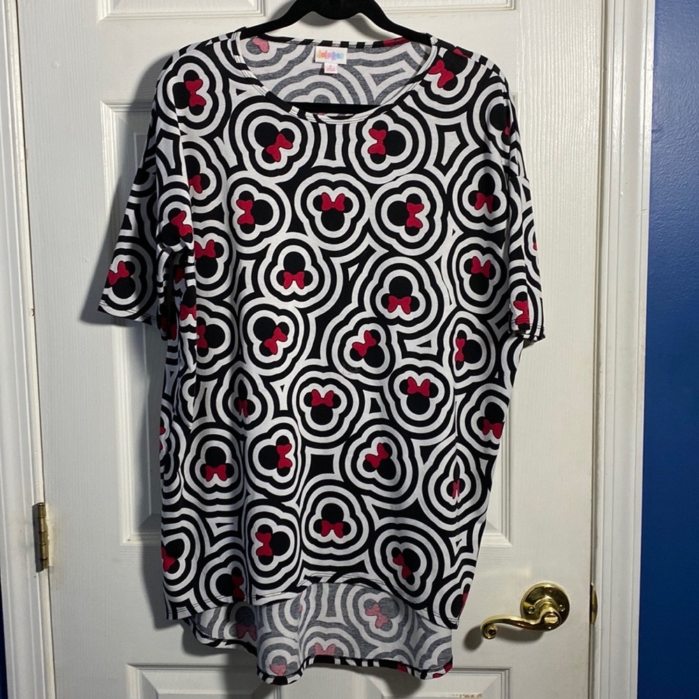 Lula Roe Oversized Minnie Mouse Short Sleeve Shirt, Size Small